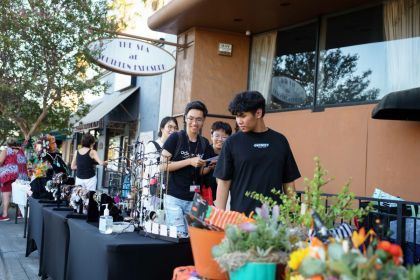 students shop on the miracle mile